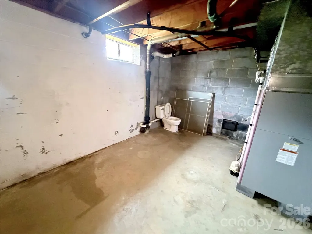 56 Henson Drive Waynesville NC 28786