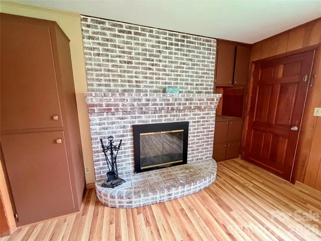 56 Henson Drive Waynesville NC 28786