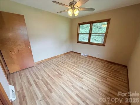 56 Henson Drive Waynesville NC 28786