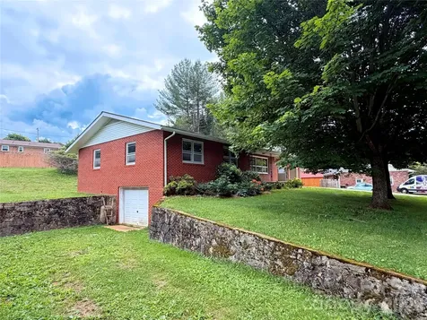 56 Henson Drive Waynesville NC 28786