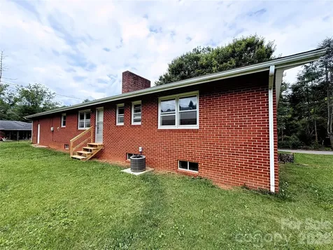 56 Henson Drive Waynesville NC 28786