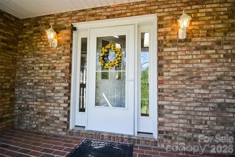 548 Thunder Road Brevard NC 28712