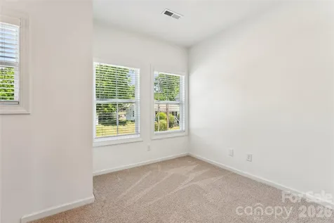 5840 Pittmon Lane Kannapolis NC 28081
