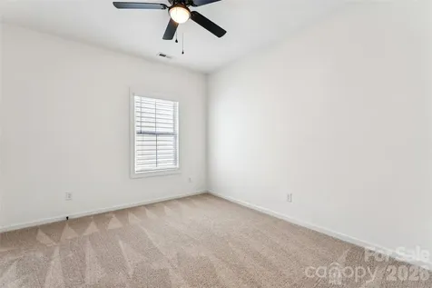 5840 Pittmon Lane Kannapolis NC 28081