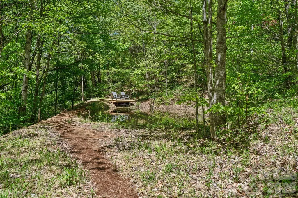 144 Pegg Road Barnardsville NC 28709