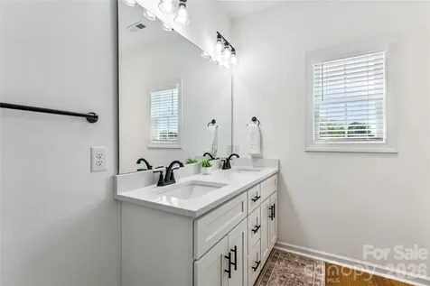 5820 Pittmon Lane Kannapolis NC 28081