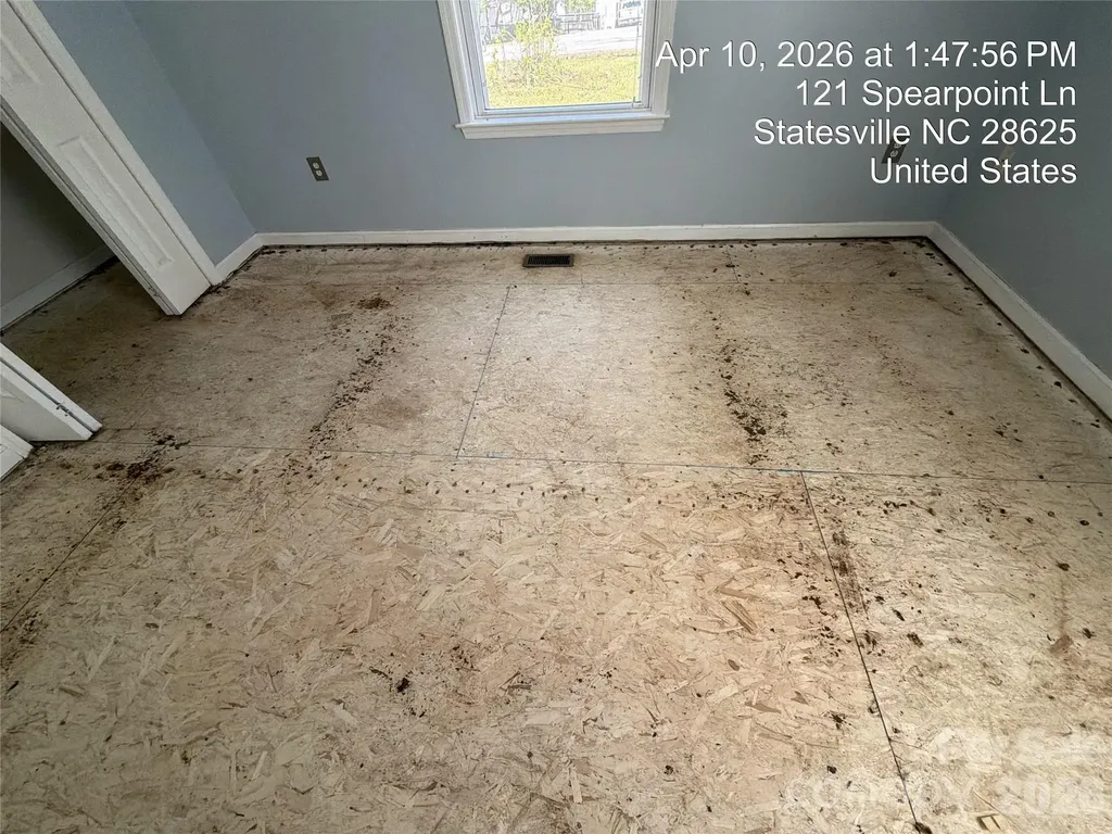 121 Spearpoint Lane Statesville NC 28625