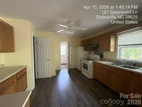 121 Spearpoint Lane Statesville NC 28625