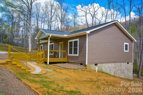 784 Bearwallow Mountain Road Hendersonville NC 28792