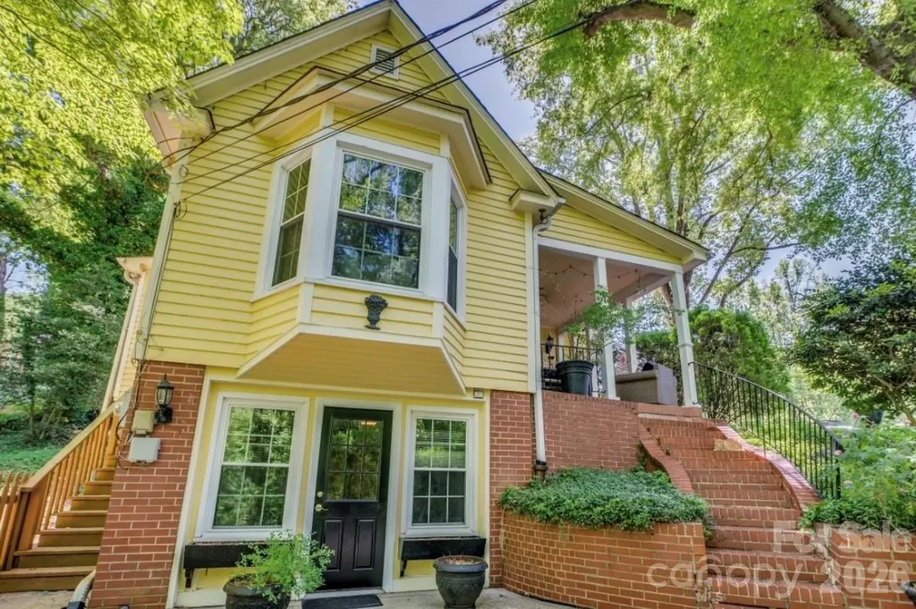112 Kinwood Street Morganton NC 28655