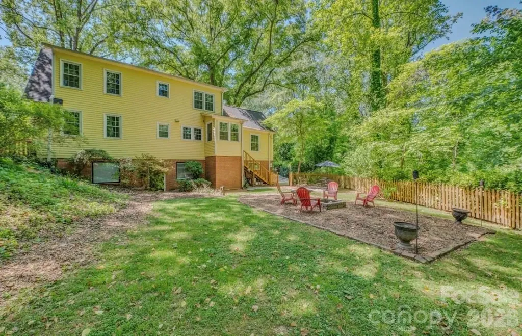 112 Kinwood Street Morganton NC 28655