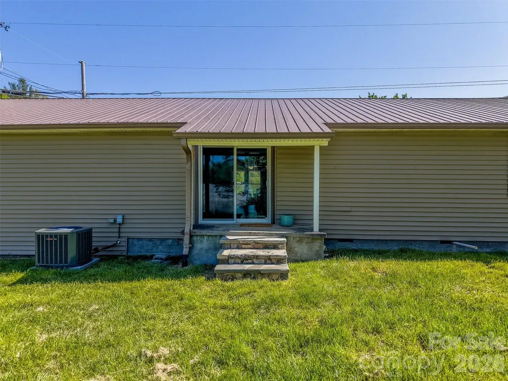 160 Canter Lane Sylva NC 28779