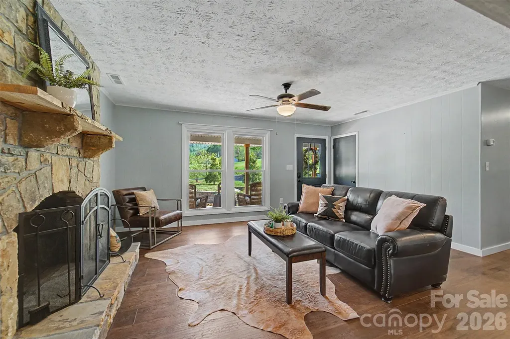 160 Canter Lane Sylva NC 28779