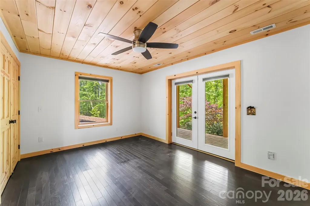 265 Grandview Peaks Drive Nebo NC 28761