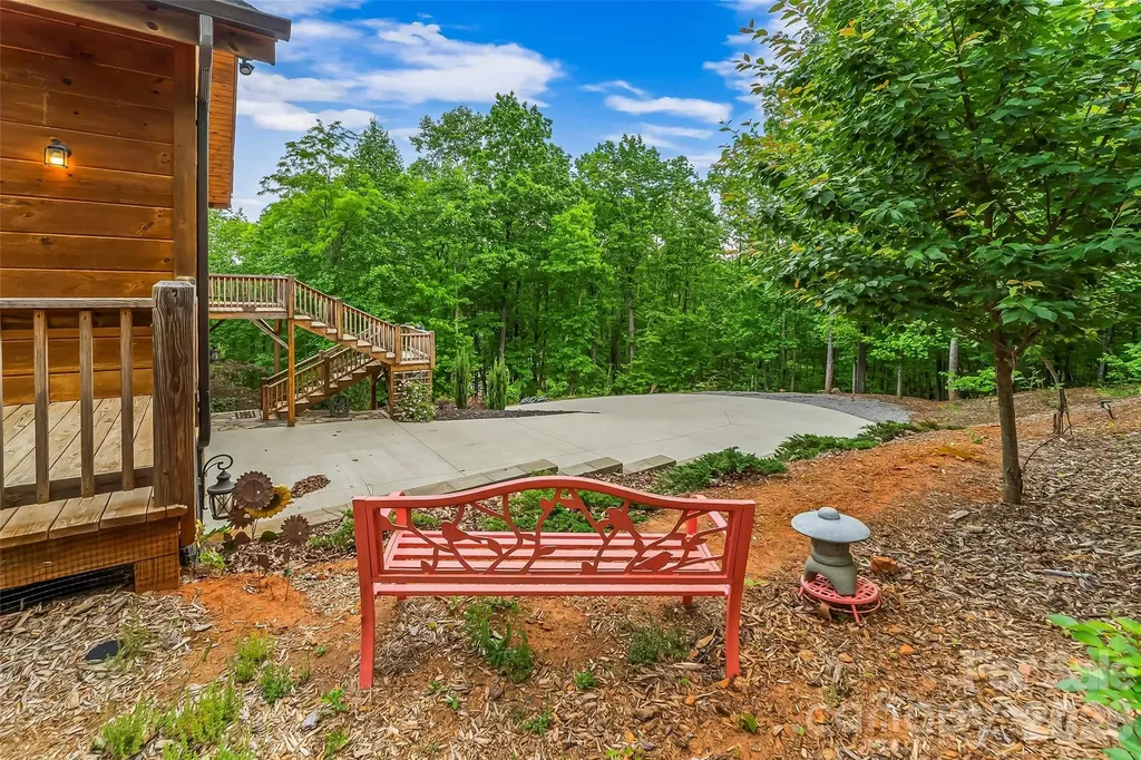 265 Grandview Peaks Drive Nebo NC 28761