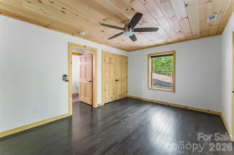 265 Grandview Peaks Drive Nebo NC 28761