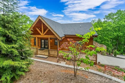 265 Grandview Peaks Drive Nebo NC 28761