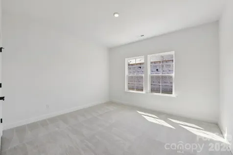 5416 Hollow Branch Road Charlotte NC 28278