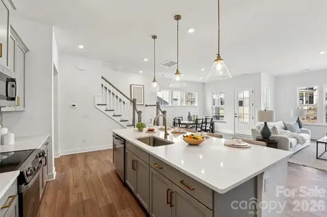 5416 Hollow Branch Road Charlotte NC 28278