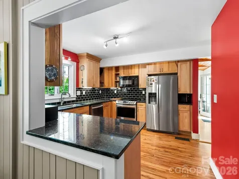 84 Arthur Road Asheville NC 28806