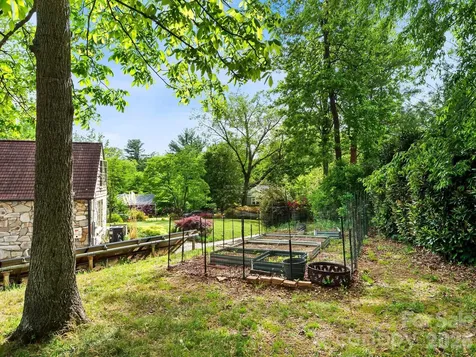 84 Arthur Road Asheville NC 28806