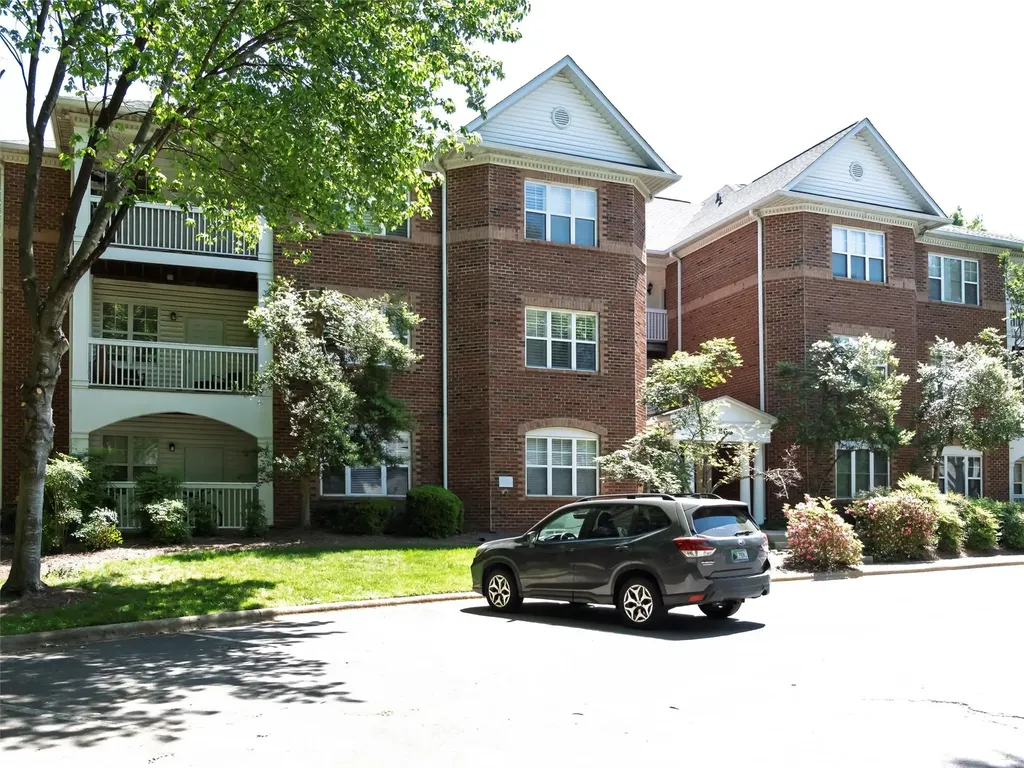 5609 Fairview Road Charlotte NC 28209