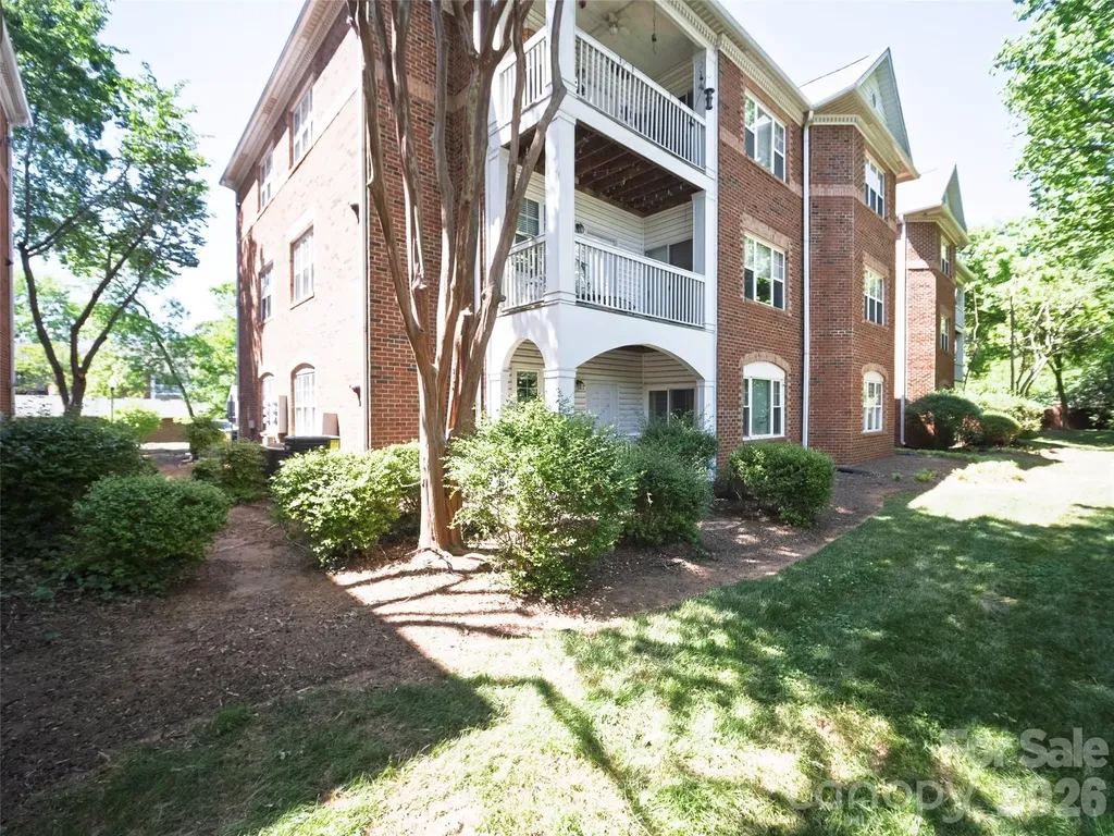 5609 Fairview Road Charlotte NC 28209