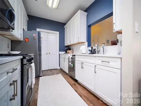 5609 Fairview Road Charlotte NC 28209