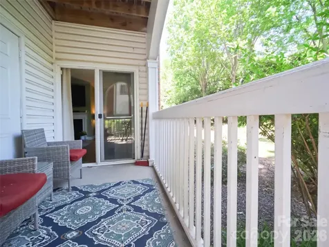 5609 Fairview Road Charlotte NC 28209