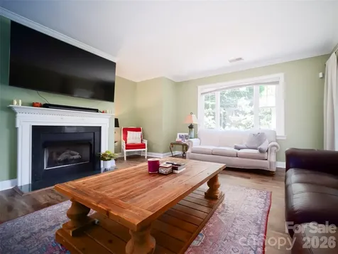 5609 Fairview Road Charlotte NC 28209