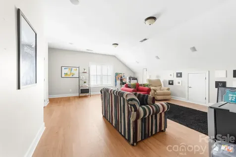 8812 Kingston Forest Drive Charlotte NC 28277