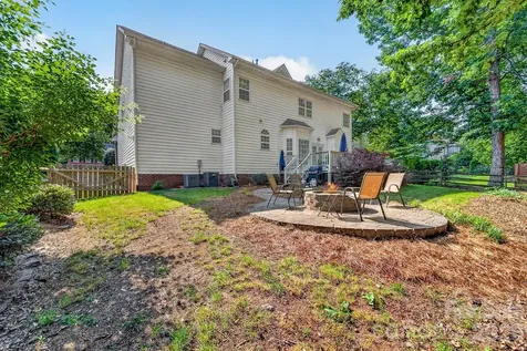 8812 Kingston Forest Drive Charlotte NC 28277