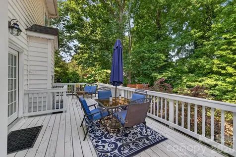 8812 Kingston Forest Drive Charlotte NC 28277