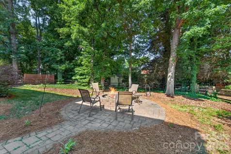 8812 Kingston Forest Drive Charlotte NC 28277
