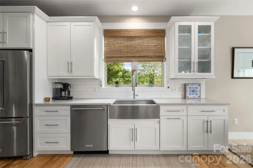 24 Acadia Drive Asheville NC 28806
