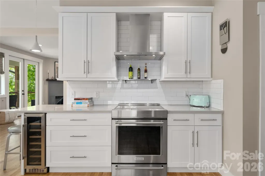 24 Acadia Drive Asheville NC 28806