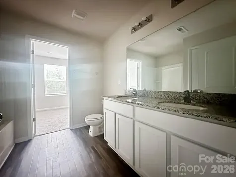 1050 Glenbriar Court Woodleaf NC 27054