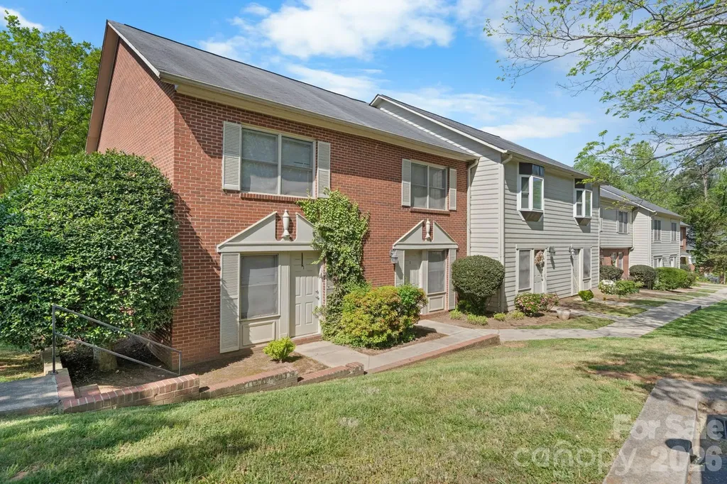 239 13th Avenue Place NW Hickory NC 28601