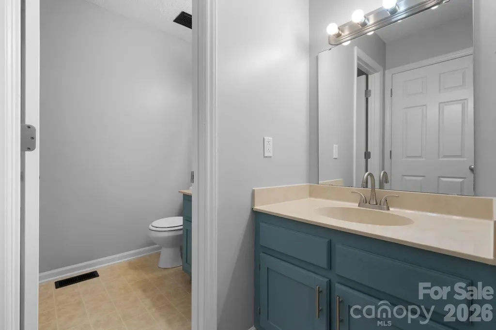 239 13th Avenue Place NW Hickory NC 28601
