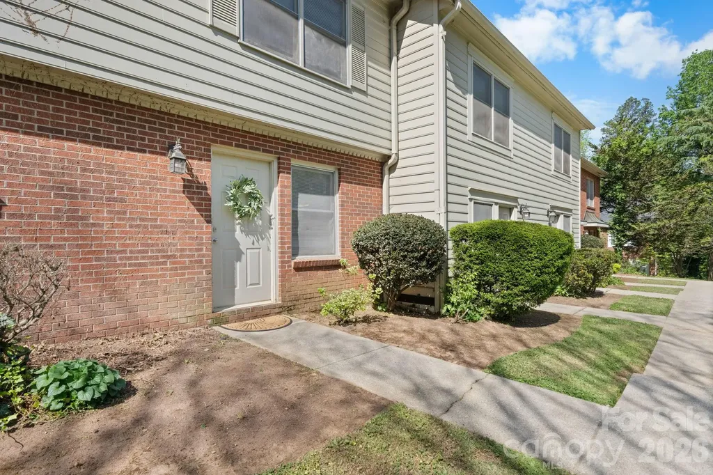 239 13th Avenue Place NW Hickory NC 28601