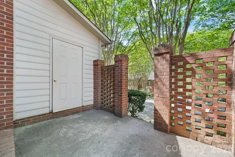 239 13th Avenue Place NW Hickory NC 28601