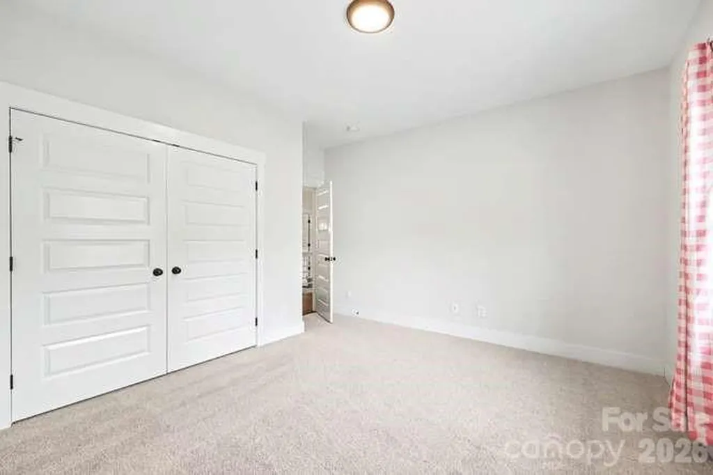 824 E 16th Street Charlotte NC 28205