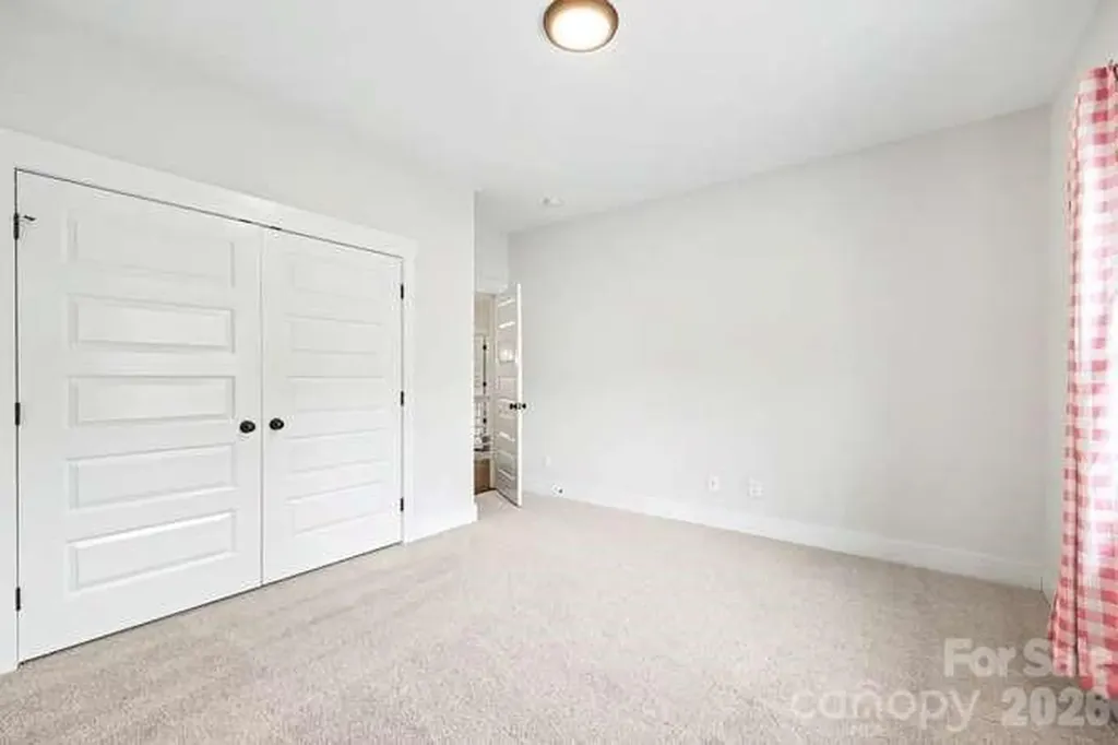 824 E 16th Street Charlotte NC 28205