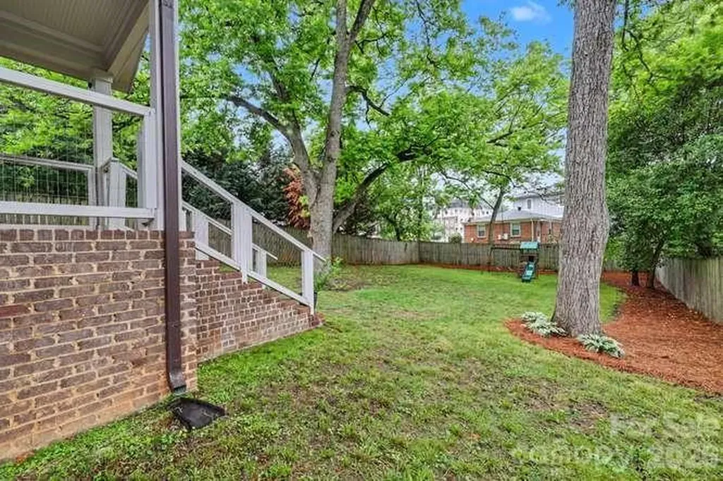 824 E 16th Street Charlotte NC 28205