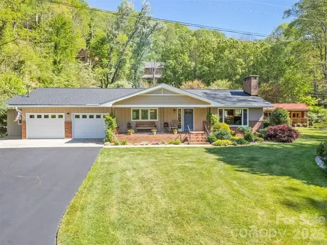 9 Golfview Drive Maggie Valley NC 28751