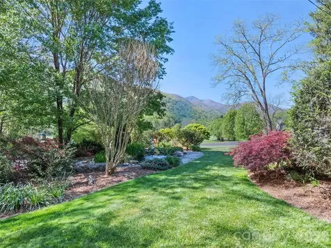 9 Golfview Drive Maggie Valley NC 28751