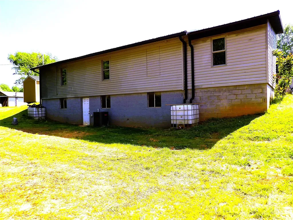 332 Epley Drive Marion NC 28752