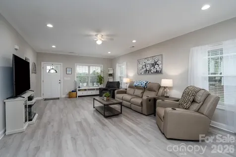 109 Wayne Avenue Kannapolis NC 28081