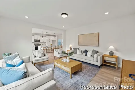 112 Borders Street Statesville NC 28677