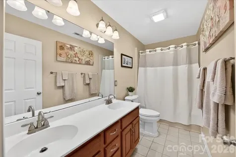 4365 Enchantment Cove Lane Charlotte NC 28216
